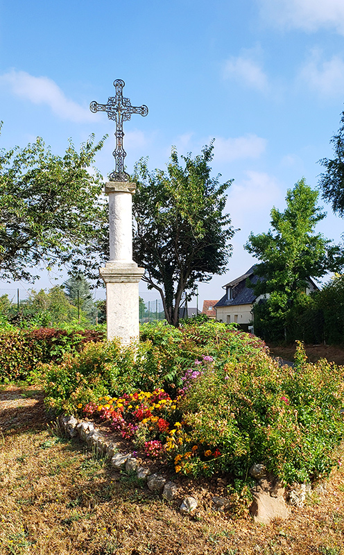 Calvaire au croisement de la route de Yerville et de la rue des Maisonnettes